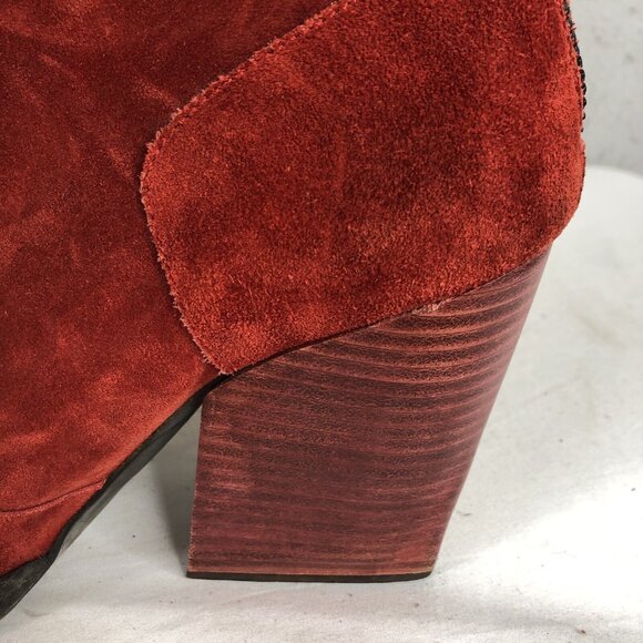 LD Tuttle Bootie Womens 9 US 40 EU Red Suede Leather Heels Boho Artsy - Picture 15 of 16
